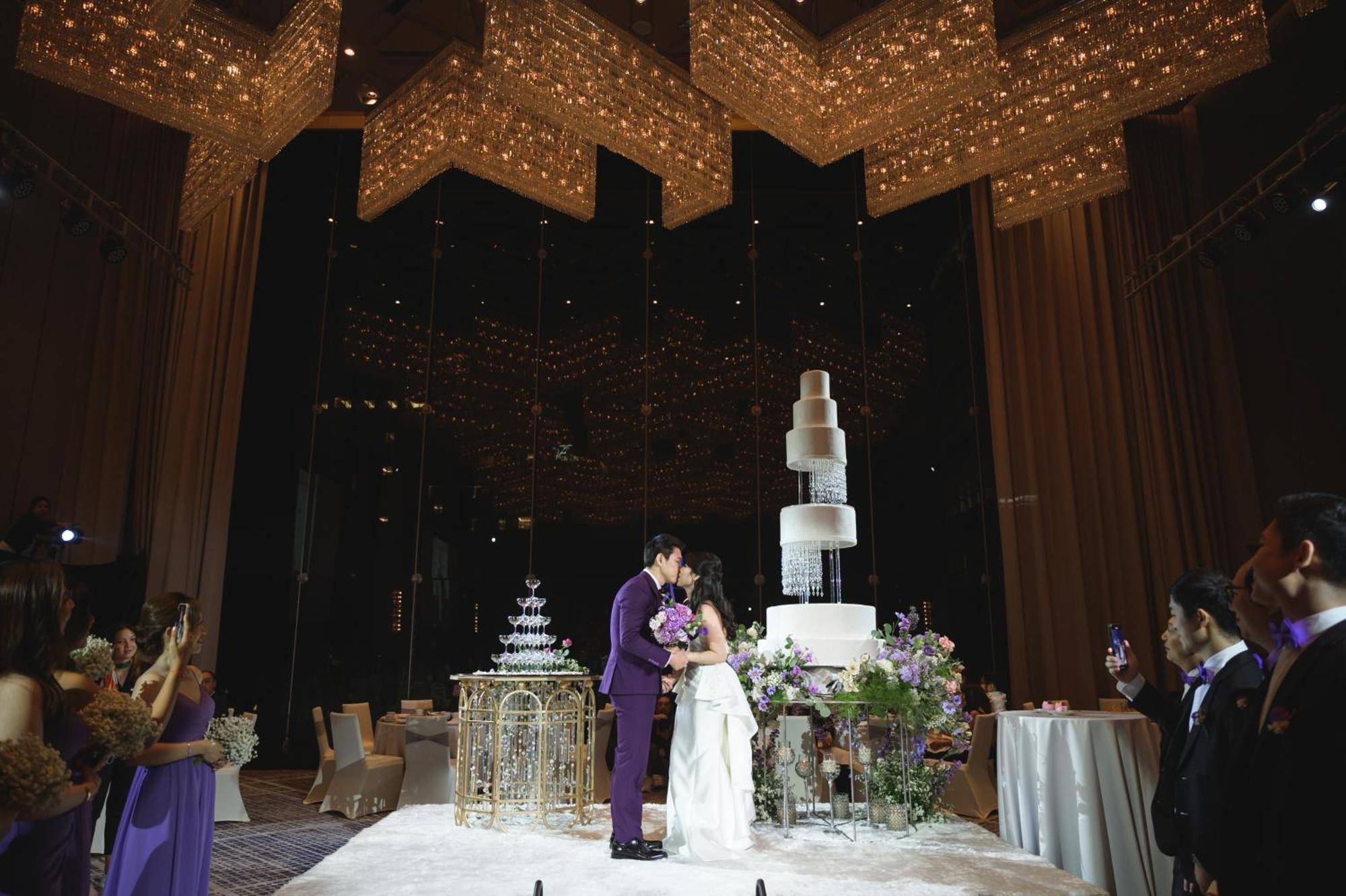 Chatrium Grand בנגקוק מראה חיצוני תמונה Wedding reception at the Grand Ballroom